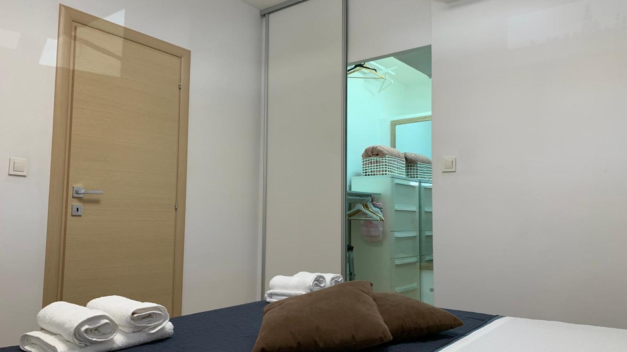 Apartmán Mm - 5 Min By Car To The & Center - Free Public Parking